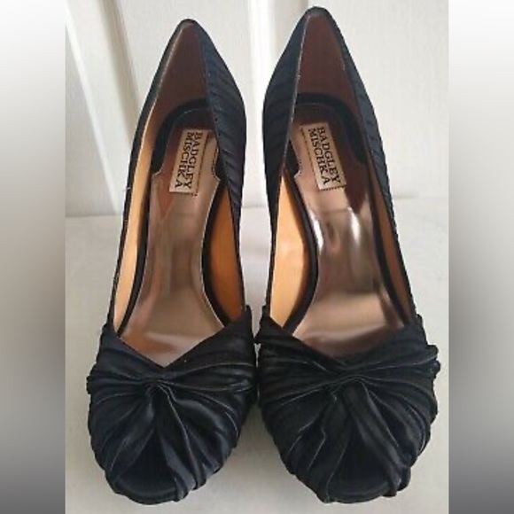 🔥 Luxury BM- Black Ryba Pleated Satin Heels Size 9-Designer Luxury Heels! - Picture 9 of 14